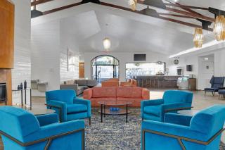 Desert Rose Resort - 8