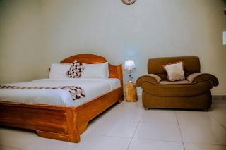 EAR KEN BARHAM GUESTHOUSE - 1