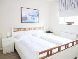 Modern eingerichtete, komfortable 2-Zimmer-Wohnung im 2. OG (Fahrstuhl vorh.) - 4