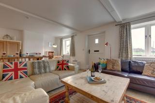 Jasmine Cottage 4 - 9