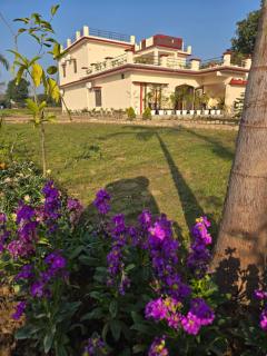 Jim Corbett Guest House - 8