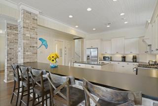 Out of the Blue - Vacation Home Close to the Beach with Private Pool - 7