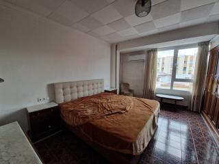 Large Family Flat with Lift - Perfect for Long-Term Stays - 4