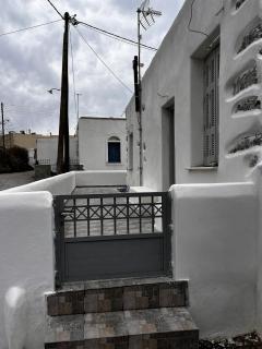 Gala Home Traditional house - 0