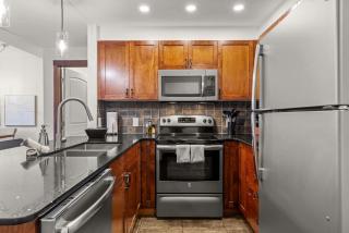 Modern 1 Bedroom Retreat with Sofa Bed Comfort & Convenience Combined - 3