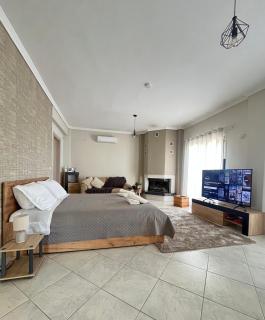 Jacque's Boutique Suite - 7