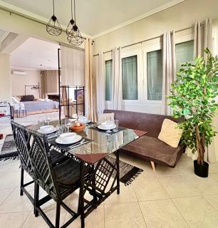 Jacque's Boutique Suite - 2