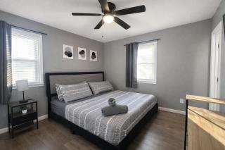 4-Bedroom ALL King Beds Near mall Family friendly - 3
