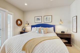 Pacific Vista Lookout - 1