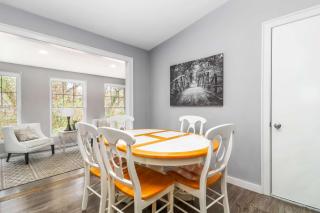 Bright Open Plan Home, Covered Patio, Trail Access - 1