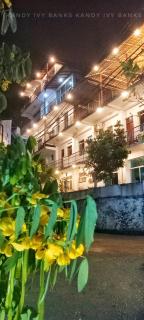 Kandy IVY Banks Lake View Resort - Kandy - 9