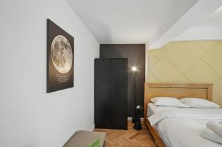 The Palm with city view - Bukarest - 3