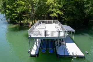 Norris Lake Retreat w Private Dock, Gentle Lake Access, Sleeps 13, SXS nearby - 0
