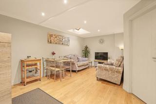 Teddy's Cottage - North East Escapes - 7