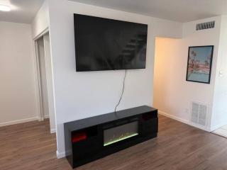 3BR Sleeps 10 Walk to Old Town - 8