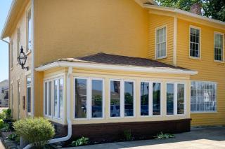 Historic Troy Home Close to Shops with Fire Pit - 0