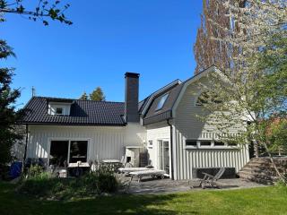 Spacious Scandinavian Villa in Stockholm - 0