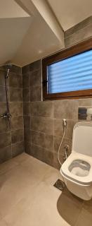 Modern One-Bedroom Townhouse Retreat - 6