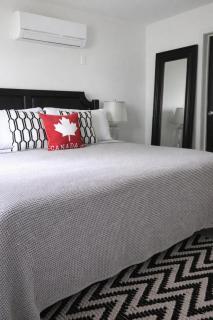 Holiday Time Le Reve Beach House & Casita - 3