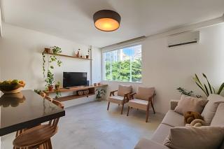 Apto na Barra com Ar Condicionado a 500m da Praia - 0