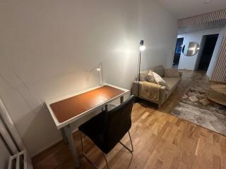 Viihtyisä, täydellisesti varusteltu kolmio ja ilmainen parkkipaikka - 3