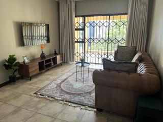 Spacious Midrand 3 Bedroom Near Gallagher, MOA & Gautrain - 0