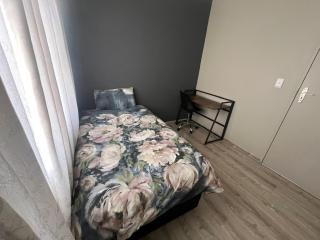 Spacious Midrand 3 Bedroom Near Gallagher, MOA & Gautrain - 1