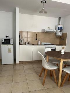 Monoambiente luminoso a metro de Av Pellegrini - 6