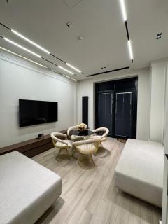 Nest One Apartment with a Terrace - 9