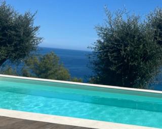 Studio vue mer a 10 mn en voiture frontière Monaco & Menton - 5