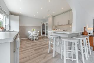 3 Bed in Stepaside oc-h32040 - 2