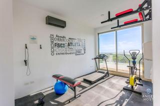 Private Oceanview Stay with Balcony & Rooftop Pool - 3