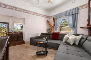 Norm's Vineyard Retreat - 4