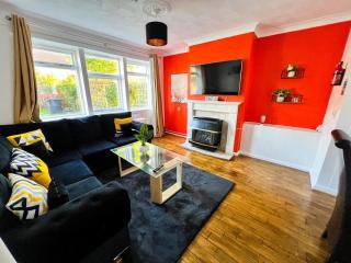 Bright & Cosy Urban Retreat - 5