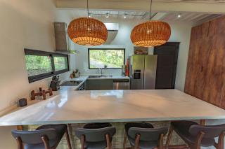 Luxury Jungle Villa - 9