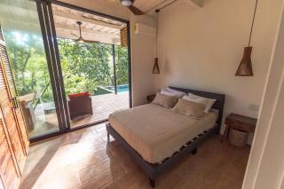 Luxury Jungle Villa - 4