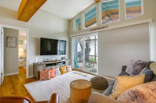 Dock and Fire Pit Tranquil Home on Lake Livingston - 7