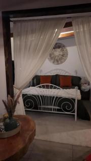 Cozy Café Studio - 2