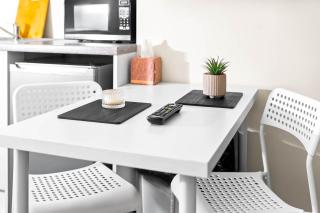 Cosy Studio Central Apt - 2