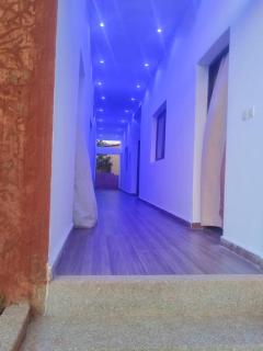 Villa avec piscine et pieds dans l'eau - 1