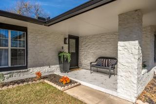 Relaxed Luxury Pet Friendly Home with Pool and Backyard Lounge in San Antonio, TX - 9