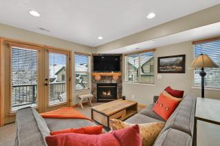 Heart of Eden Powder Mountain Utah All Season Retreat Golf and Ski Resort - Wolf Lodge Condominium - 3