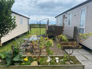 Caravan Number 16 - 5