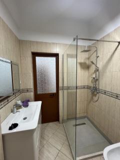 3 bedroom apartment in the heart of Tirana! - 1