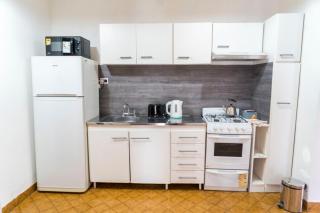 Casa cerca del centro luminosa y tranquila con patio - 9