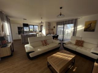 Villa Egurra, à proximité d'une plage de sable fin - 9