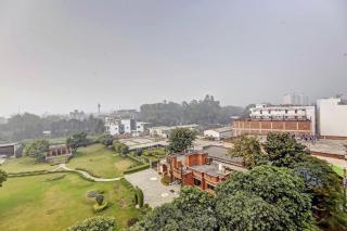 Hotel O by OYO Star Plaza - 1