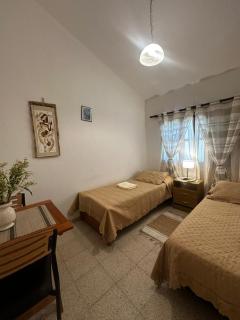 Habitación Privada Amplio cerca del Corsodromo - 8