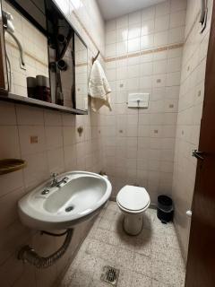 Habitación Privada Amplio cerca del Corsodromo - 3