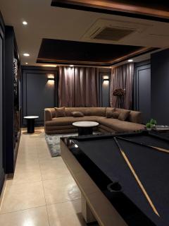 Gold Crest Luxury 2 Bedroom Apartment with snooker at Gold Crest Mall, DHA Lahore - 5